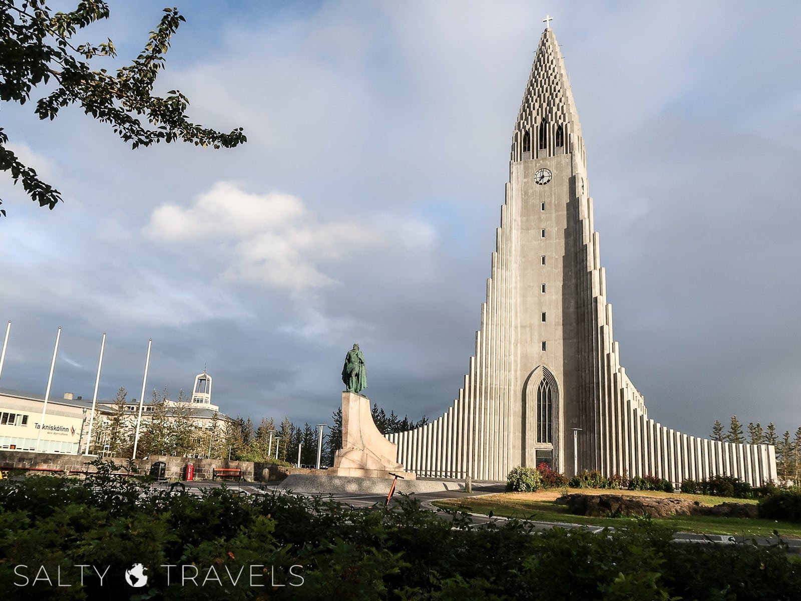 kwarantanna w Reykjaviku - kościół HALLGRIMSKIRKJA